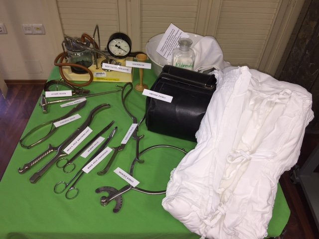 „Nyitnikék” - Empátia az ápolásban szakmai kiállítás 20